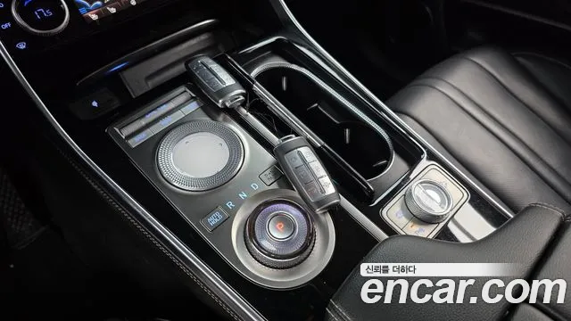 Genesis GV80 2.5T Бензин 2WD — Фото автомобиля 9