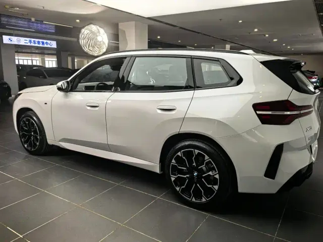 BMW X3 — Фото автомобиля 2