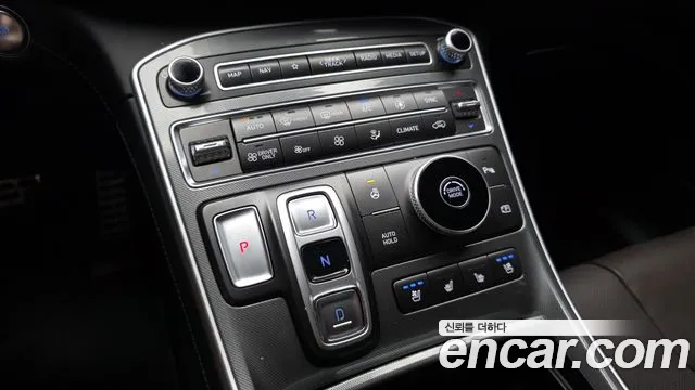 Hyundai Santafe — Фото автомобиля 8