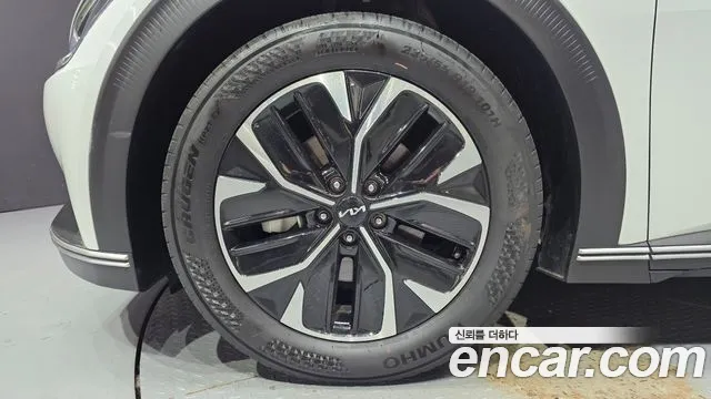 Kia EV6 — Фото автомобиля 5