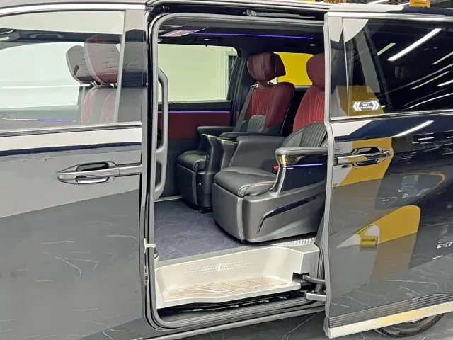 GAC Trumpchi M8 — Фото автомобиля 18
