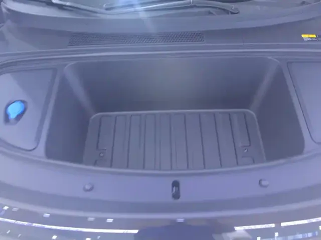 Li Auto i6 — Фото автомобиля 10