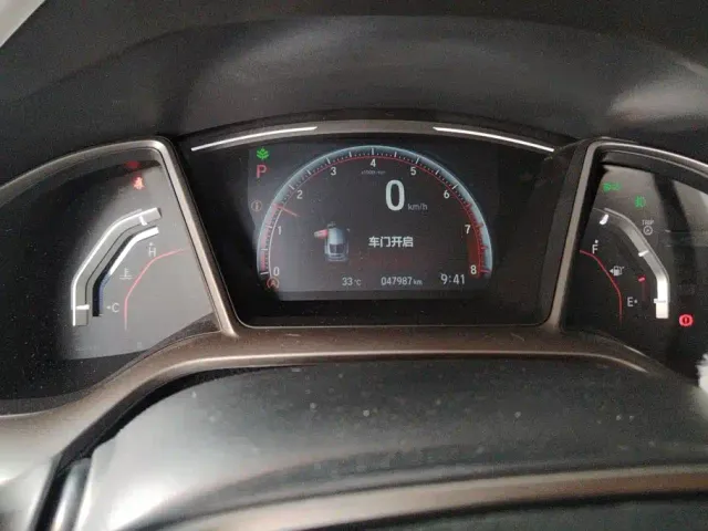 Honda Civic 2021 Hatchback 220TURBO CVT Sport — Фото автомобиля 14