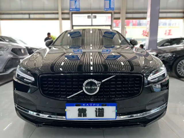 Volvo S90 — Фото автомобиля 2
