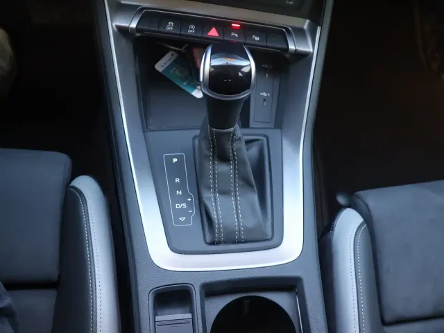 Audi Q3 — Фото автомобиля 10