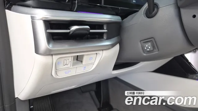 Hyundai Grandeur GN7 — Фото автомобиля 30