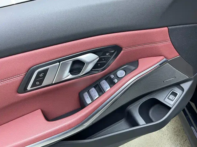 BMW 3 Series — Фото автомобиля 12