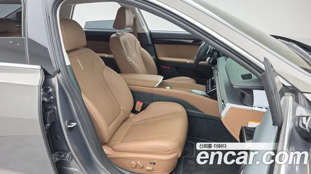 Hyundai Grandeur GN7 — Фото автомобиля 11