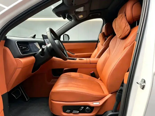 Aito M7 — Фото автомобиля 5