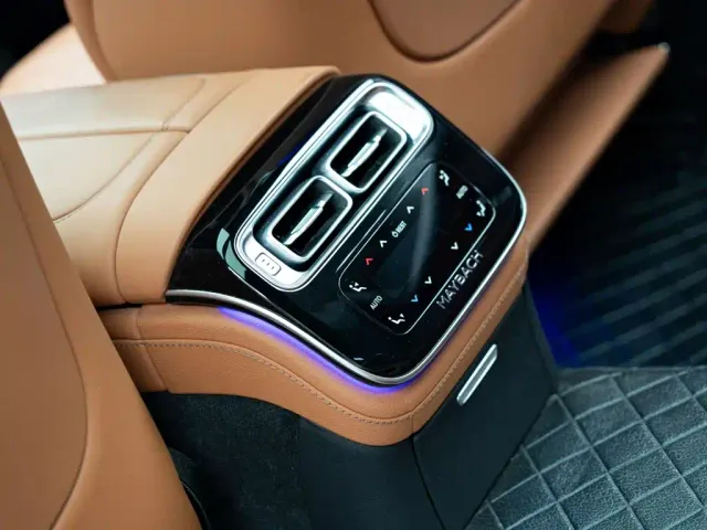 Mercedes-Benz Maybach S-Class — Фото автомобиля 13