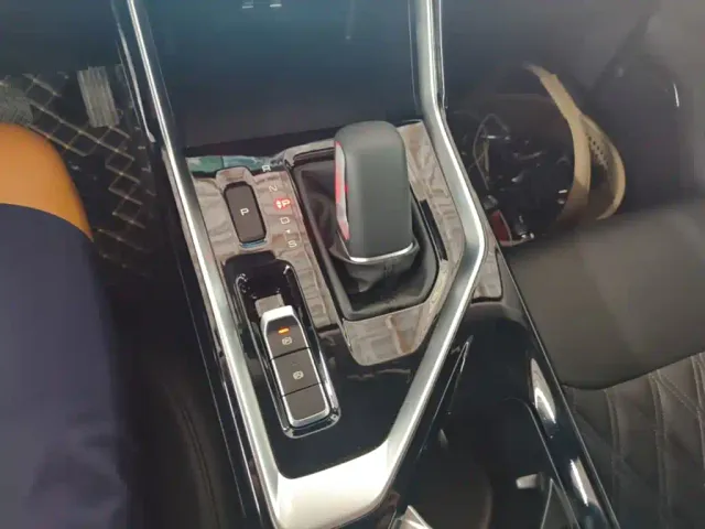 Wuling Asta — Фото автомобиля 13