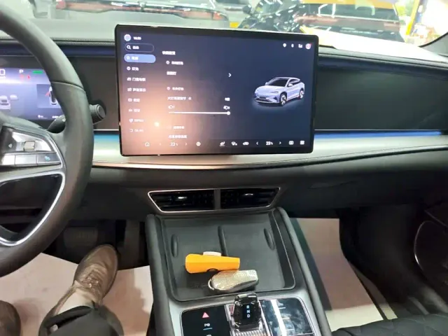 BYD Sealion 07 EV — Фото автомобиля 12