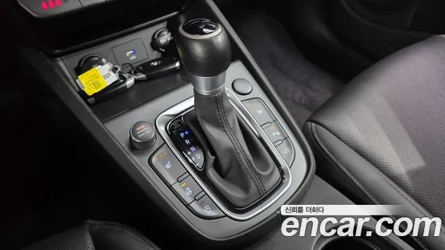 Hyundai Kona New — Фото автомобиля 9