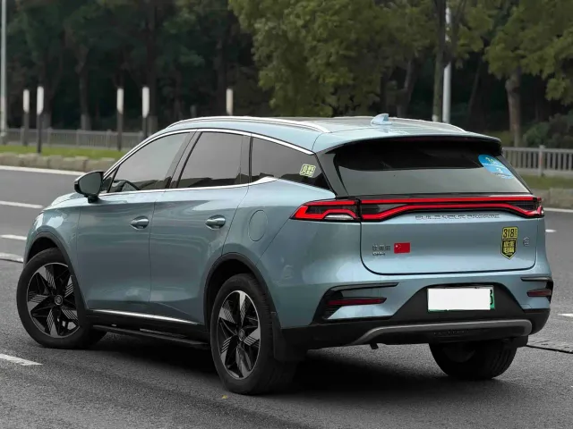 BYD Tang — Фото автомобиля 4