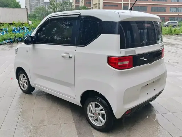 Wuling Hongguang Mini EV — Фото автомобиля 6