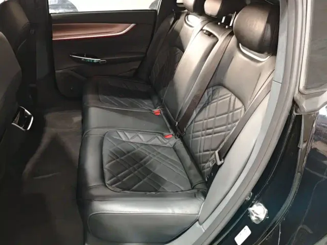 Changan Qiyuan A07 — Фото автомобиля 21
