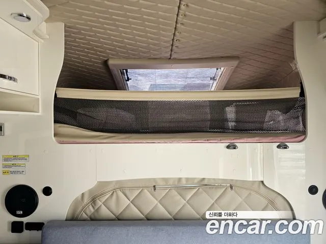 Hyundai Staria Staria 2WD автодом — Фото автомобиля 16