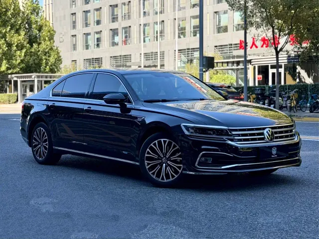 Volkswagen Phideon — Фото автомобиля 3