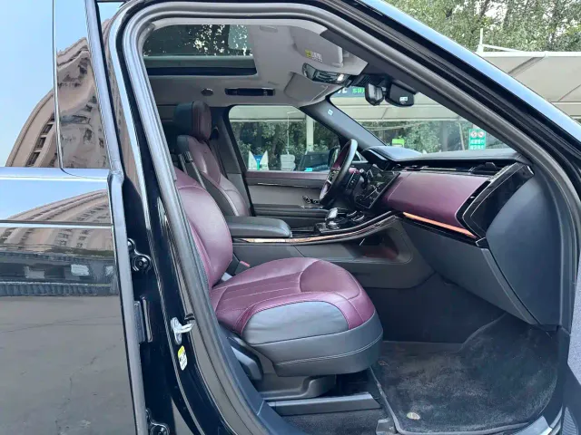 Land Rover Range Rover Sport — Фото автомобиля 10