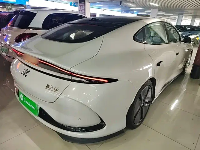 IM Motors L6 — Фото автомобиля 6