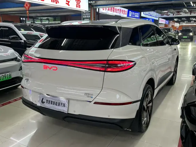 BYD Sealion 06 — Фото автомобиля 9
