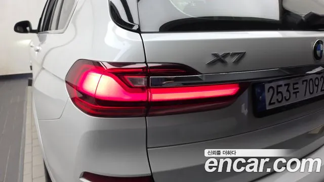 BMW X7 — Фото автомобиля 17