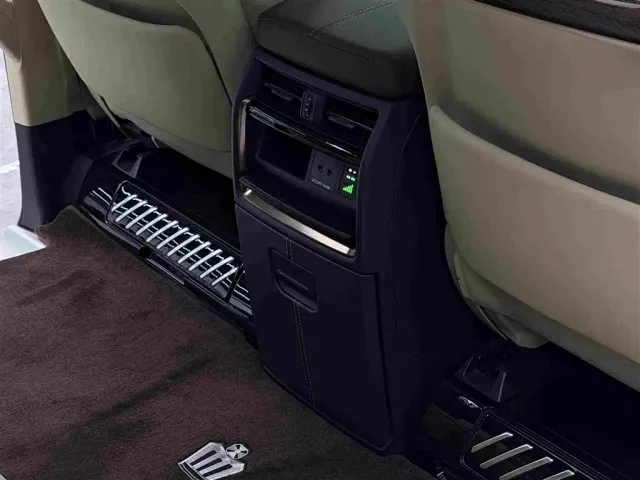 Toyota Vellfire — Фото автомобиля 14