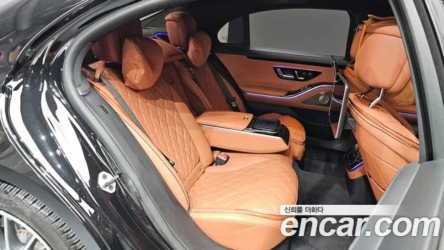 Mercedes-Benz S-Class — Фото автомобиля 11