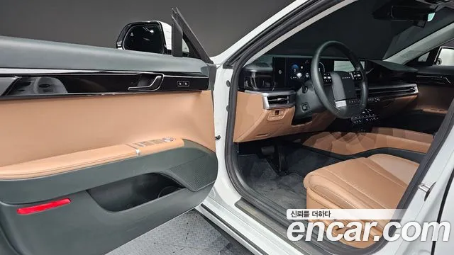 Hyundai Grandeur GN7 — Фото автомобиля 15