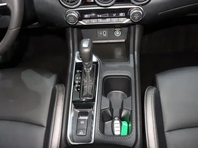 Nissan Sylphy — Фото автомобиля 15