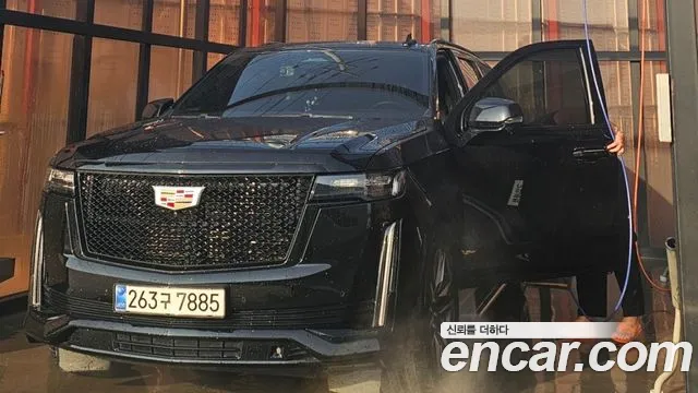 Cadillac Escalade Generation 5 — Фото автомобиля 16