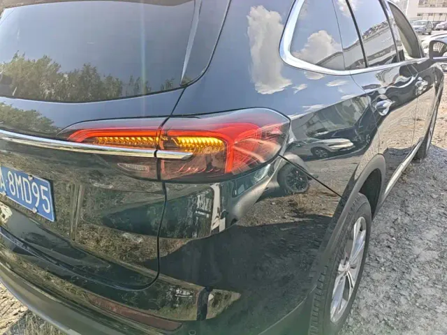Buick Envision Plus — Фото автомобиля 7