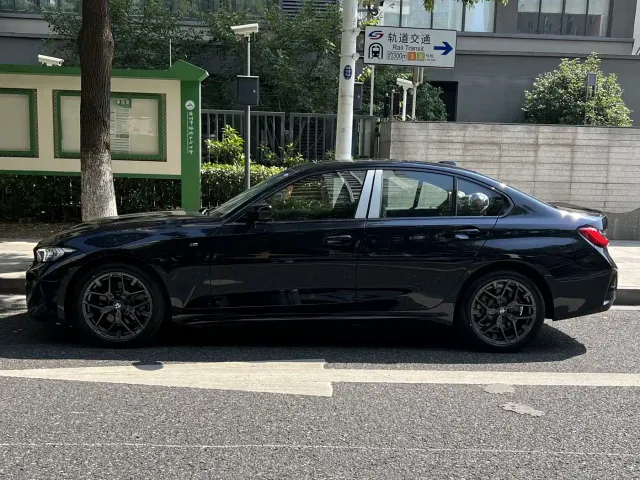 BMW 3 Series — Фото автомобиля 3