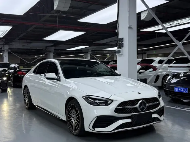 Mercedes-Benz C-Class — Фото автомобиля 3