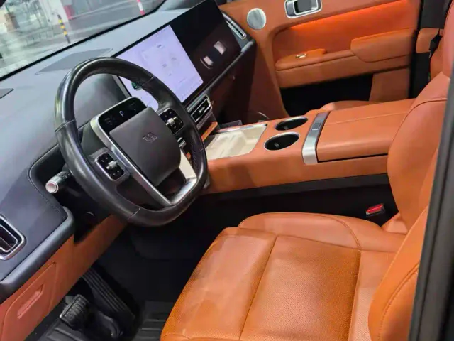 Li Auto L7 — Фото автомобиля 4