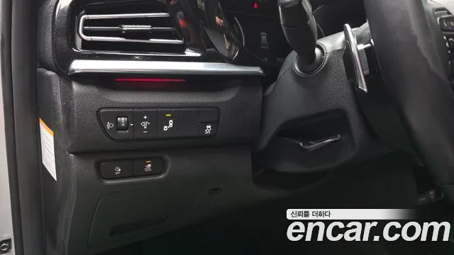 Kia Niro — Фото автомобиля 23