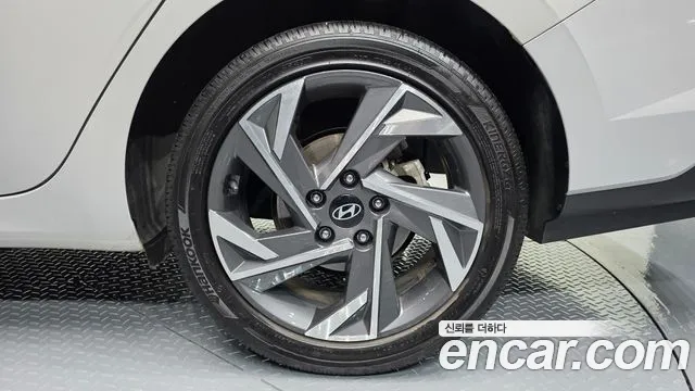 Hyundai Avante CN7 — Фото автомобиля 20