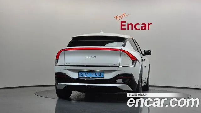 Kia EV6 — Фото автомобиля 4