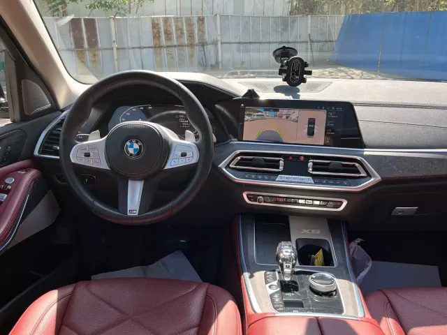 BMW X5 — Фото автомобиля 10