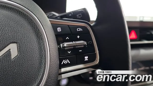 Kia Carnival Generation 4 — Фото автомобиля 14