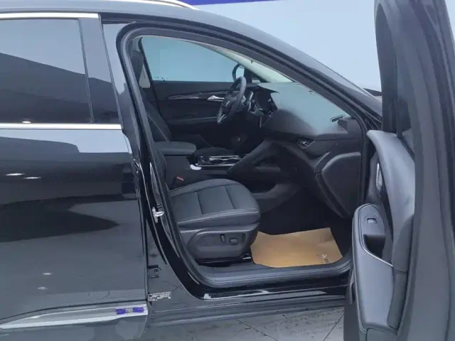 Buick Envision S — Фото автомобиля 8