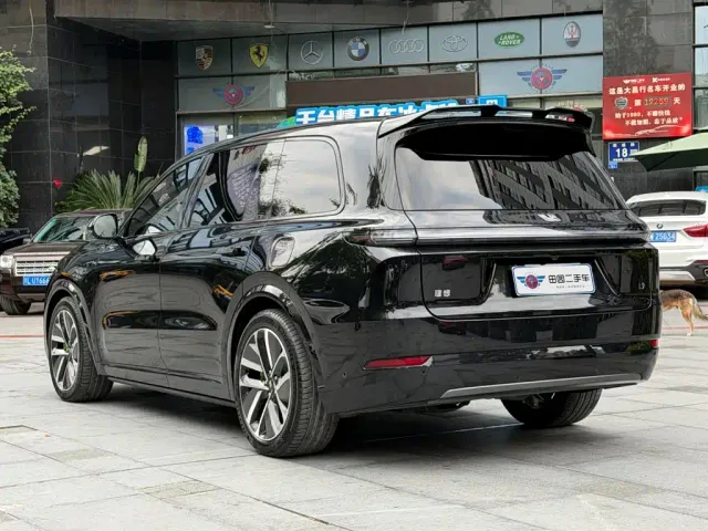 Li Auto L9 — Фото автомобиля 4