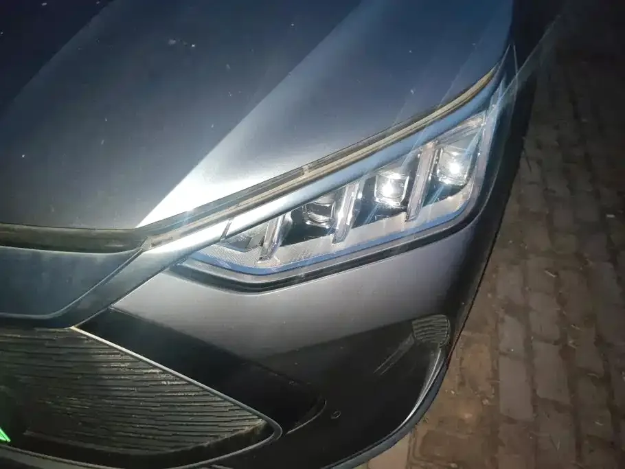 BYD Song PLUS PHEV 2021 DM-i 110KM Flagship PLUS — Фото автомобиля 5