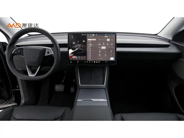 Tesla Model Y — Фото автомобиля 5