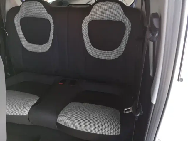 Wuling Hongguang Mini EV — Фото автомобиля 16