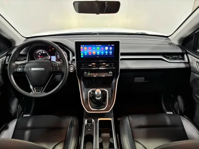 Haval M6 — Фото автомобиля 10