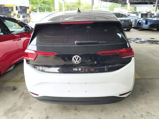 Volkswagen ID.3 — Фото автомобиля 5