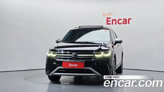 Volkswagen Tiguan — Фото автомобиля 3