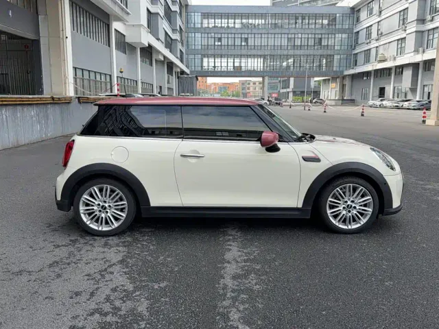 MINI Hatch — Фото автомобиля 6