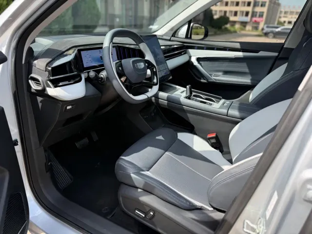 Geely Boyue L — Фото автомобиля 7